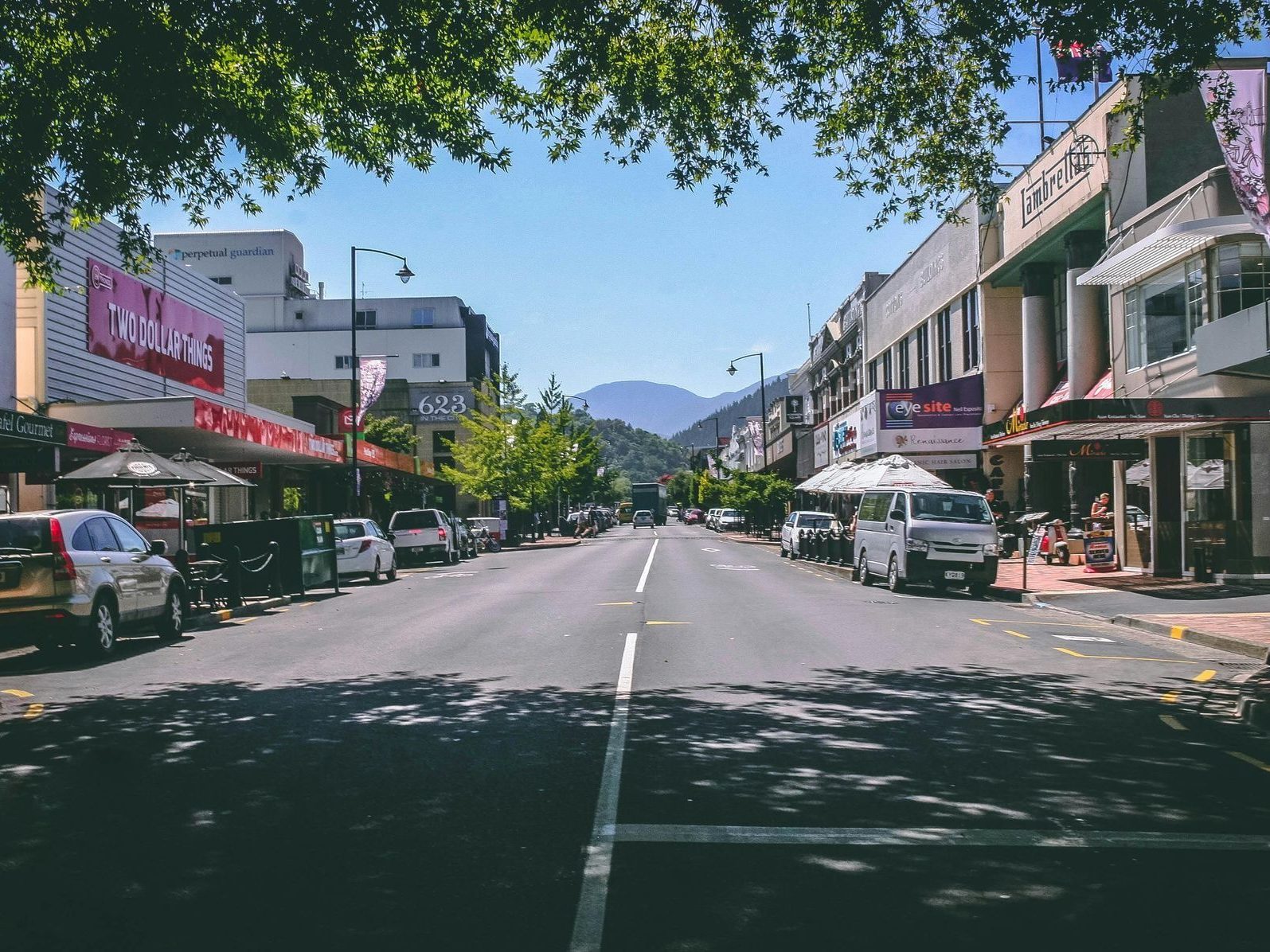 main street